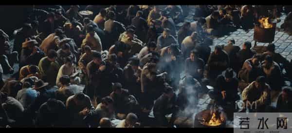 《风与潮》何贤仗义换美金被同行误解，坚守信义救了上万难民！