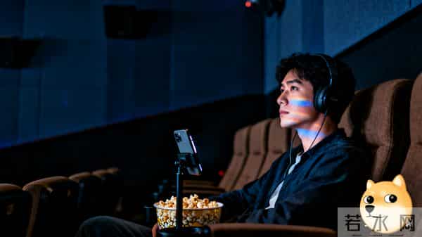 贺岁档狂揽28亿!黑马逆袭太意外,单人观影新潮流,太懂观众!