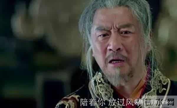 《琅琊榜》梁帝含泪下跪,梅长苏理都没理:舅舅心最终没硬过外甥