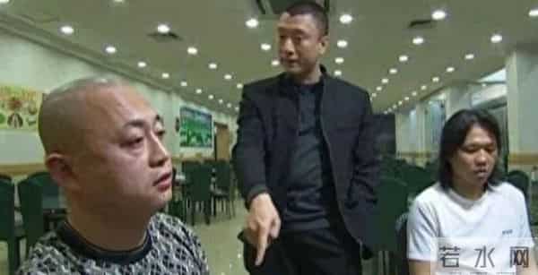 不要被征服骗了,真正能在九十年代黑道立棍的人是封彪而非刘华强