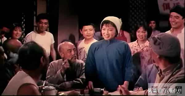 1976年，知性优雅的谢芳在这部影片中饰演农村妇女，很意外哦