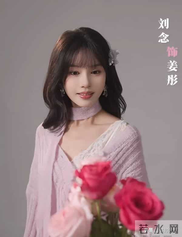 红果官宣何聪睿刘念喜讯！新剧《贪念》预约爆火，终于等到这一天