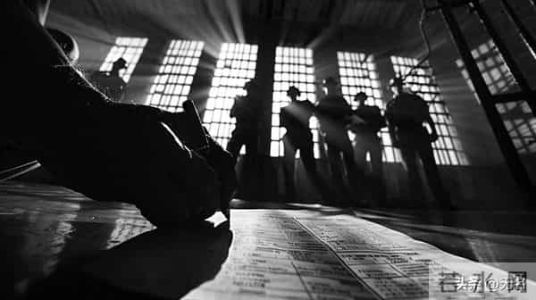 30年后再看<肖申克>：老实人想要不被欺负，手里必须得有点真家伙