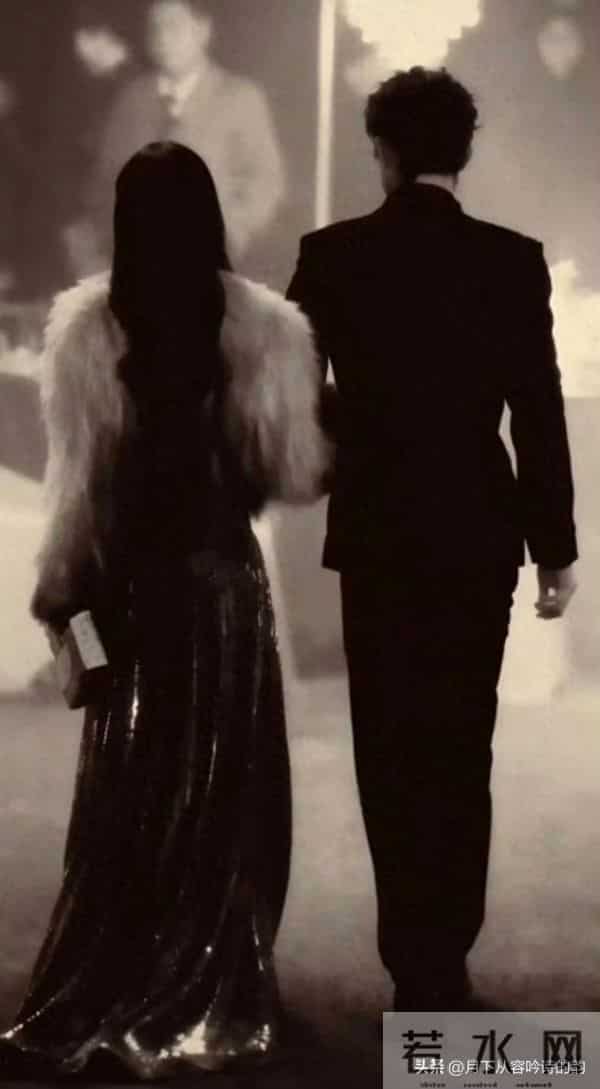 敖瑞鹏沈羽洁吻戏封神!手把手教学太甜,观众脸红到耳根