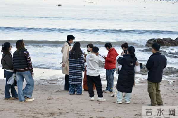 精品短剧《囚鸟之恋》在温杀青 助力打造温州“微短剧”新名片