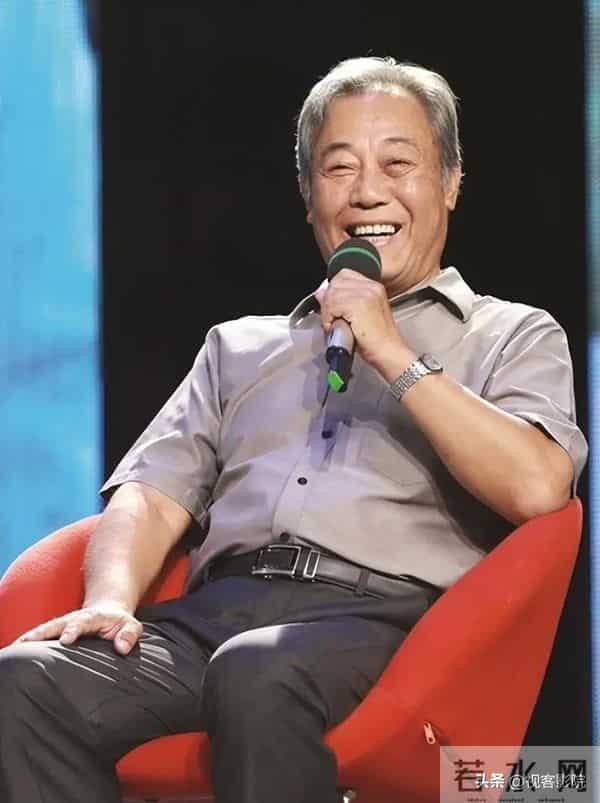 《潜伏》演技天花板,他却用十几年的“逃离”吴站长