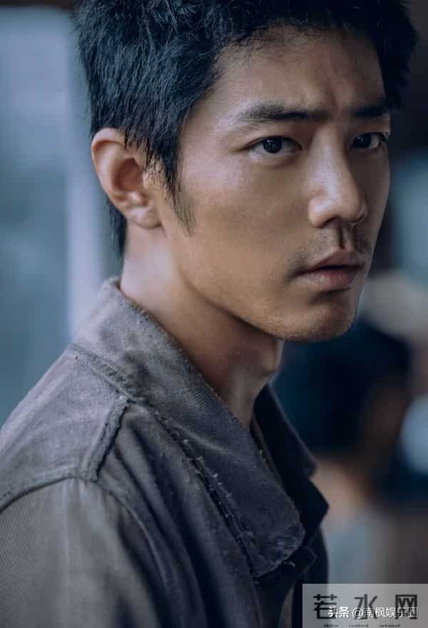 票房冠军再添悬念：《鬼灭之刃》跌落第三，第一成功“逆袭”