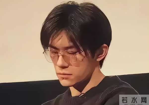 易烊千玺因身体状况取消工作安排,曾因拍摄电影导致关节变形