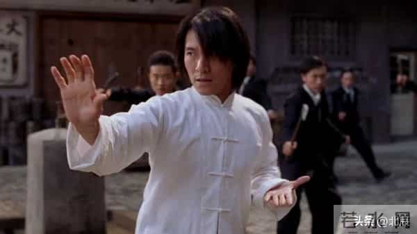 这波吃相太难看!《鹿鼎记》重映惨淡,观众:早不欠星爷电影票了