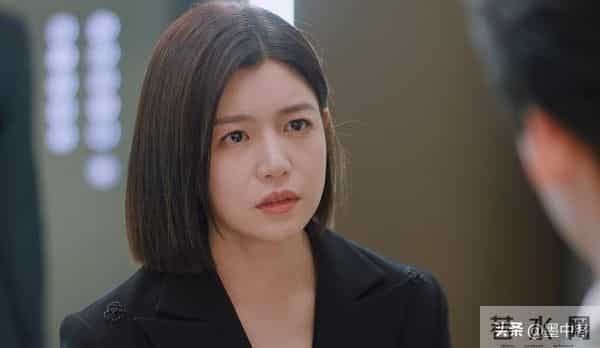 熟龄女性为何疯狂上头?19岁小狼狗护姐姐,比霸总还会撩