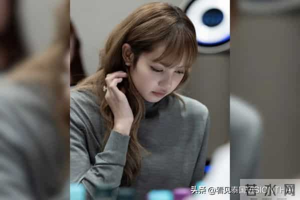 Lisa 电影梦成真 与韩国动作巨星马东石、李阵郁飙戏