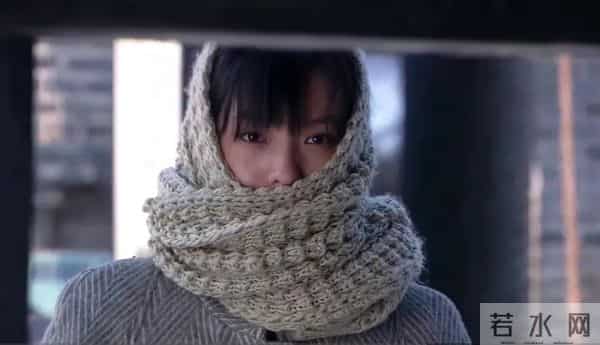 《悬崖》张平钧被捕后碰见顾秋妍,说“这女的真漂亮”是什么意思