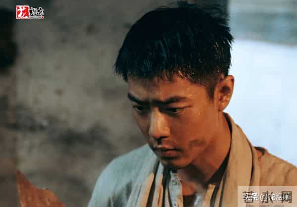 冲着肖战看《得闲谨制》，却被彭昱畅的“逃兵”，催泪“圈粉”了