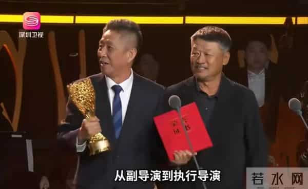 一个导演戏瘾比谁都大,《大生意人》55岁王导,仅凭一个画面封神