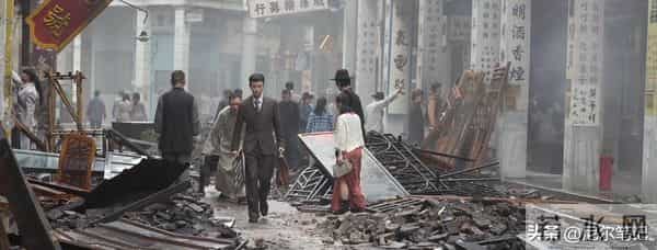 假山假景假脸，央视《风与潮》爆火，吊打内娱多少流水线谍战剧！