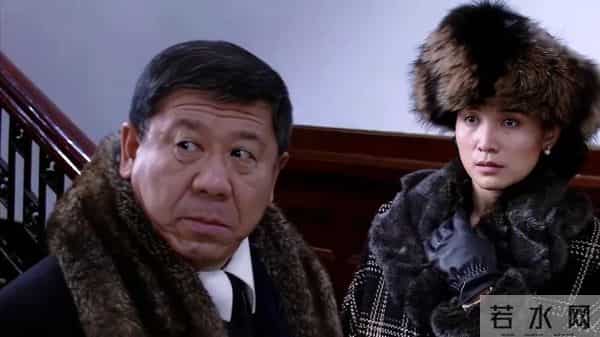 《悬崖》张平钧被捕后碰见顾秋妍,说“这女的真漂亮”是什么意思