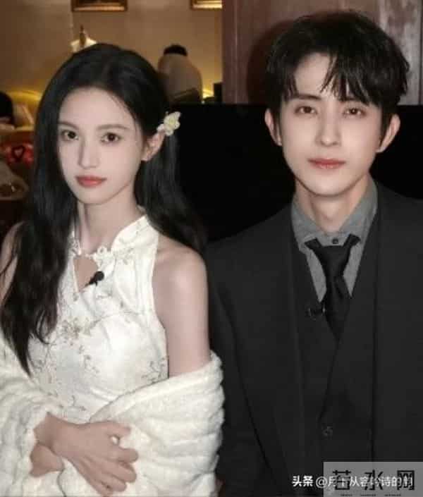 敖瑞鹏沈羽洁吻戏封神!手把手教学太甜,观众脸红到耳根