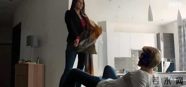 海报都要打码,俄式大尺度《背叛》,这9.1分俄剧把婚姻的遮羞布撕得粉碎