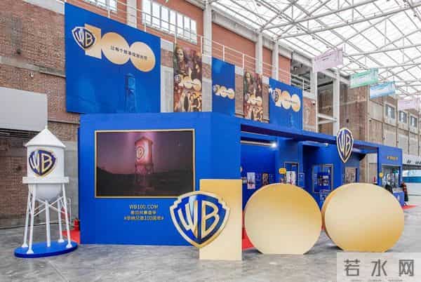 特朗普紧急发声!好莱坞半壁江山被买断,4亿用户市场要变天?