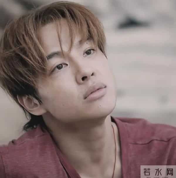 2025年最热的8部剧，《藏海传》第5，《生万物》第4，第1太意外