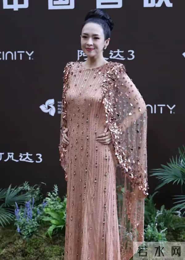 阿凡达首映礼名场面!章子怡亮片珠宝堆砌,孙俪低调美出圈