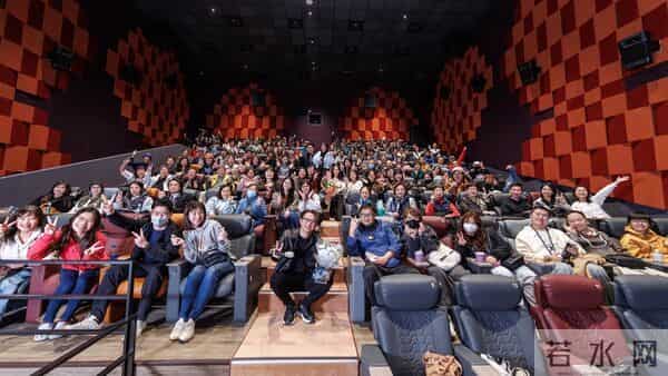 张钧宁版《默杀》在台湾上映了!带导演男友「合体妈妈」画面曝光