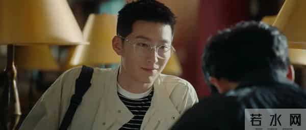 《风与潮》和《超感迷宫》各看4集,一部已弃剧,一部看上瘾