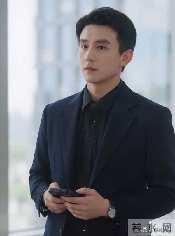 刘萧旭新剧《撕婚》官宣杀青,首搭女主身材好到爆,脸却一言难尽