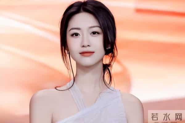 向涵之出演《大生意人》，搭档41岁朱亚文，演技被大家夸赞