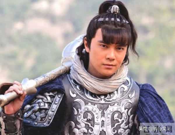 罗松被宇文成都秒杀，四绝之首就是个笑话，罗松仅略强罗成。