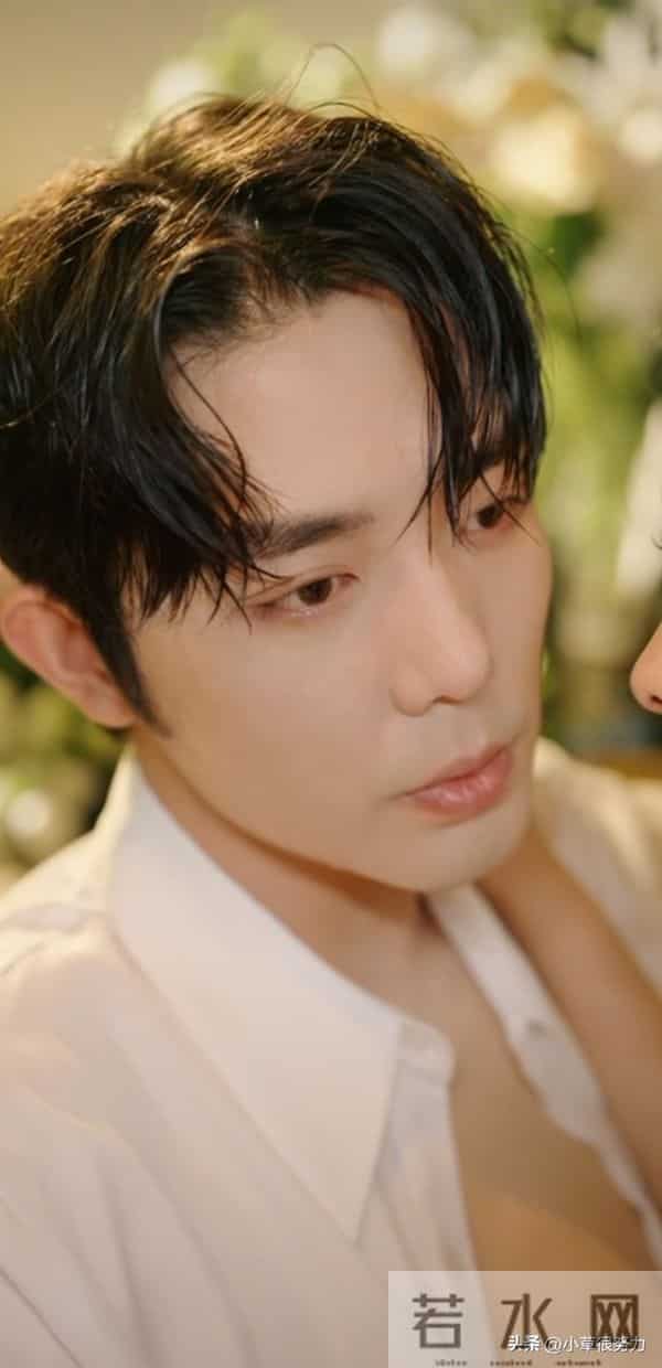 12月8日上新7部各有爆点的新作，居然有1部喜剧类冲进榜4，太好磕