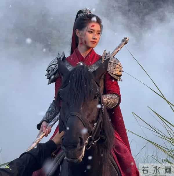 冲郭宇欣新剧女将军造型去的,却被男主惊艳到了,甩刘萧旭几条街