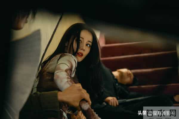 事实证明,发狂和失忆的聂九罗,才是迪丽热巴的演技高光!