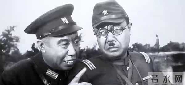 妻子被日军折磨致死，他活捉日本军官后，当着他的面以牙还牙