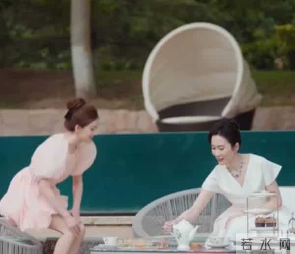 演什么都苦相，还爱撅着一张嘴！原来童瑶才是被高估的演技派