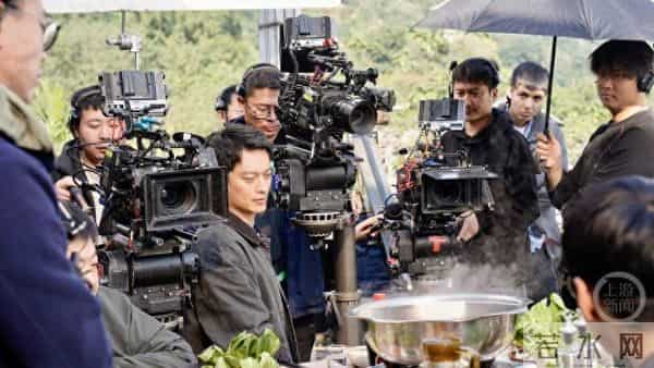 刘烨王影璐领衔主演的《无邪》在重庆杀青,多个新网红打卡地即将亮相