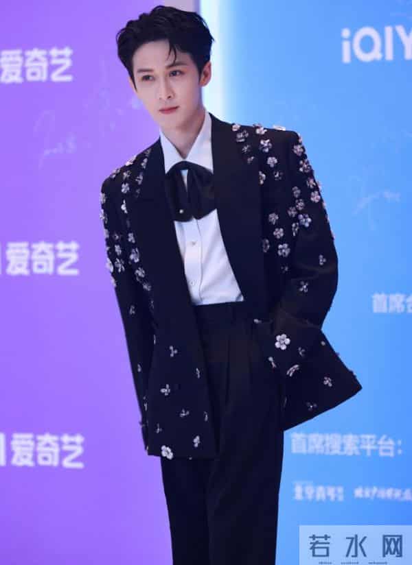 爱奇艺尖叫之夜落幕:4人实至名归,3人升咖,2人被骂,1人求再来