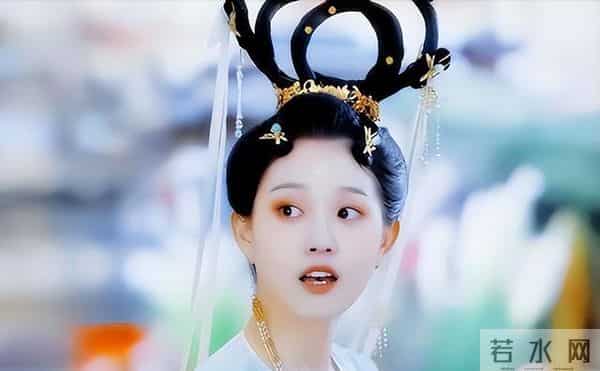 刘诗诗也不会想到,曾在她身边演丫鬟的女孩,在另一个赛道成顶流