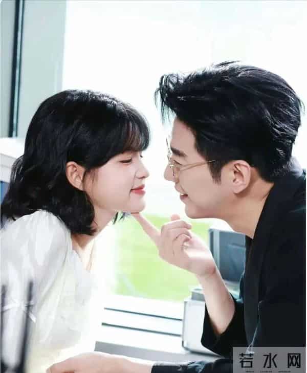 2025年底短剧情侣新洗牌！ 榜首众望所归，最后一对竟是真情侣