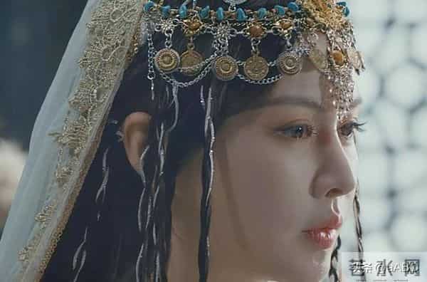 笑死！我们是长大不是瞎了，同一角色对比，来看审美降级有多严重