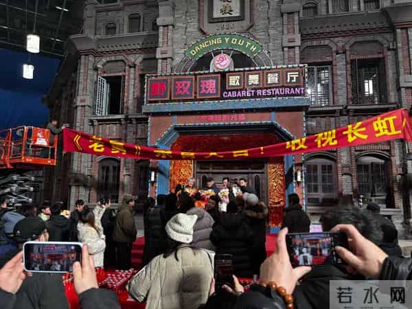 国企骨干到创业浪子《老舅》承包年底泪点与笑点,郭京飞演技封神