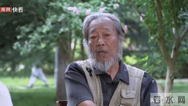 《潜伏》演技天花板,他却用十几年的“逃离”吴站长