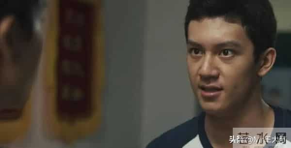 电视剧《树影迷宫》，冉曦的敷衍和忽视，导致了冉东东的悲剧。