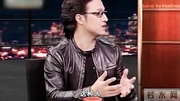 女侠涂口红带蕾丝眼罩暴打鬼子，抗日神剧简直不要太离谱！