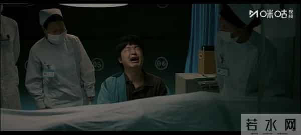 《运钞大劫案》,有头发的包贝尔又来了,这次角色更丰富。