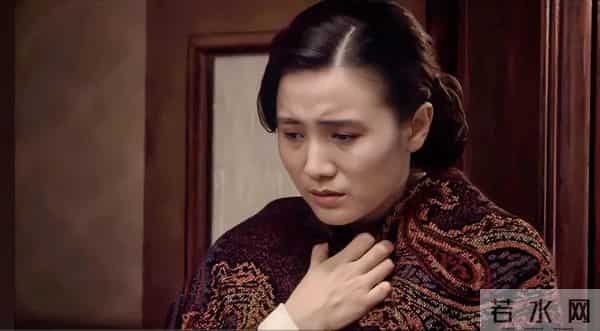 《悬崖》张平钧被捕后碰见顾秋妍,说“这女的真漂亮”是什么意思