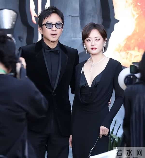 三亚偶遇明星,章子怡一脸褶,四太梁安琪好时髦,奚梦瑶夫妇也在