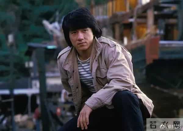 71岁成龙回应“龙叔老了”：谢谢你们还记得我几十年前的样子，做过那么多危险的动作，还能慢慢变老是我的幸运