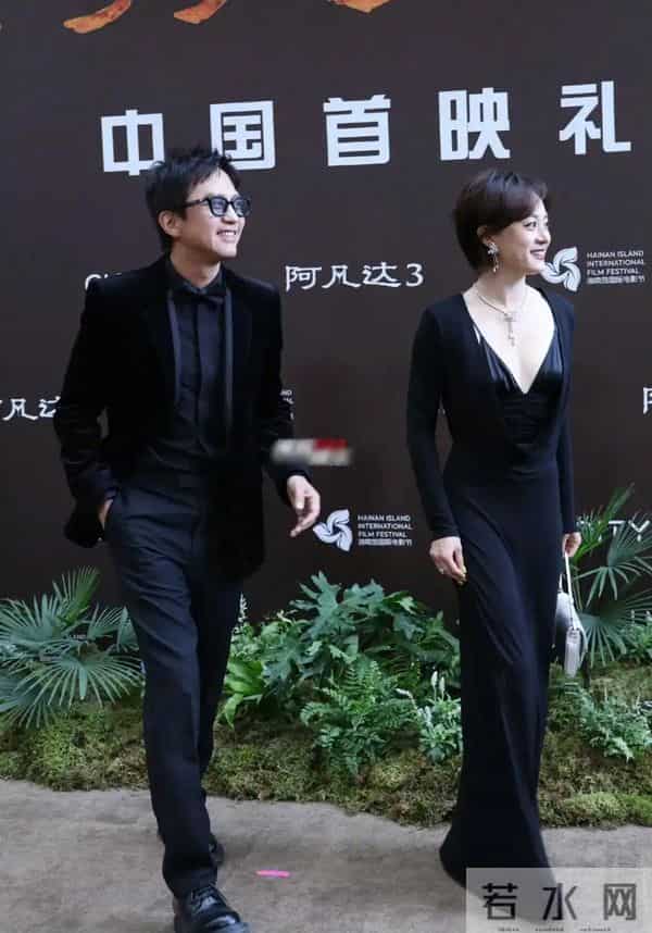 邓超孙俪携手《阿凡达3》首映礼,结婚15年同框撒糖甜度足