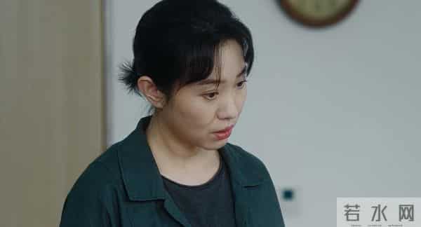 《超感迷宫》首播，一个挤眉弄眼，一个梗脖子，不会演就别演了！